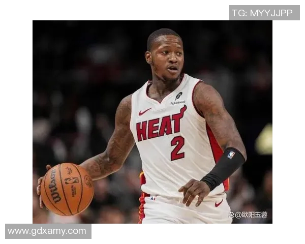 特里罗齐尔带领球队奋勇争先展现出色个人能力与团队合作精神